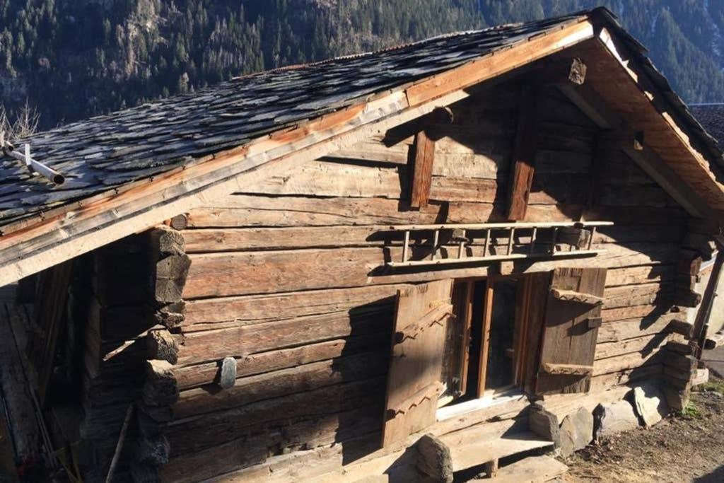 La Cabane De L'Homme Tranquille Le Tretien Exterior foto