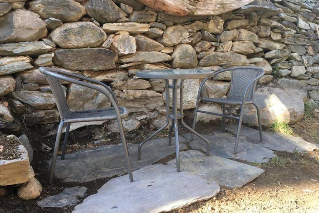 La Cabane De L'Homme Tranquille Le Tretien Exterior foto