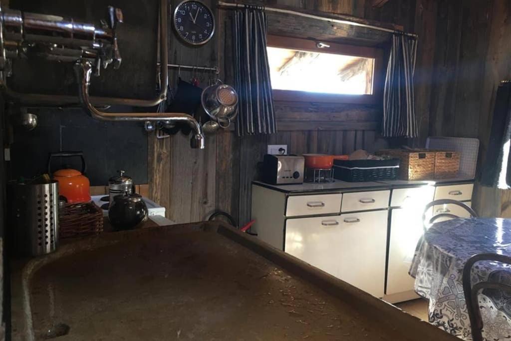 La Cabane De L'Homme Tranquille Le Tretien Exterior foto