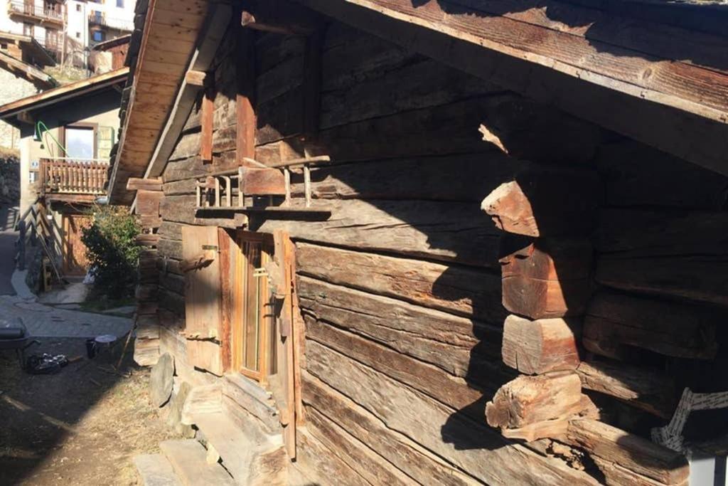 La Cabane De L'Homme Tranquille Le Tretien Exterior foto