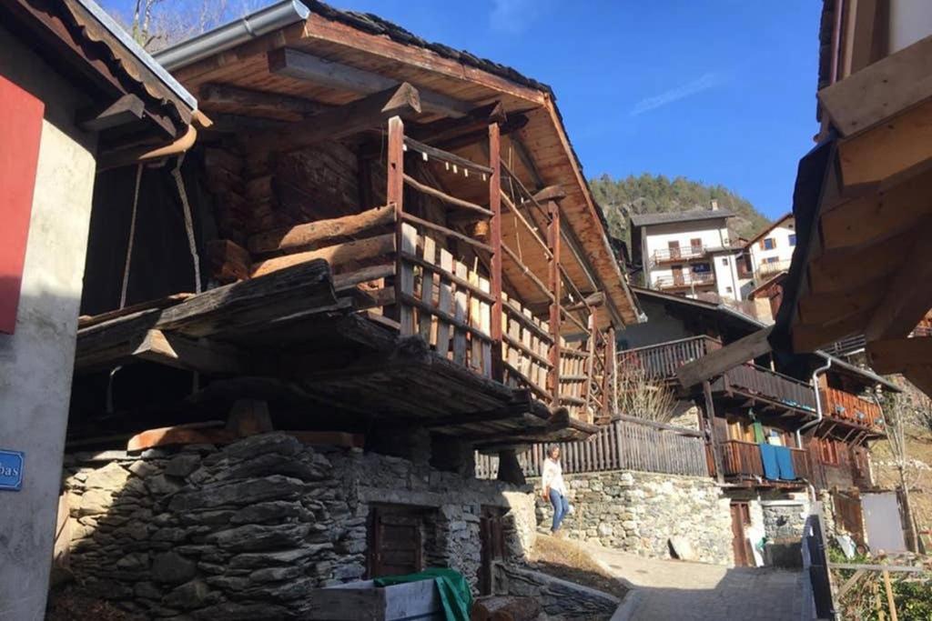 La Cabane De L'Homme Tranquille Le Tretien Exterior foto